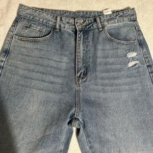 Shein ripped mom jeans size L
